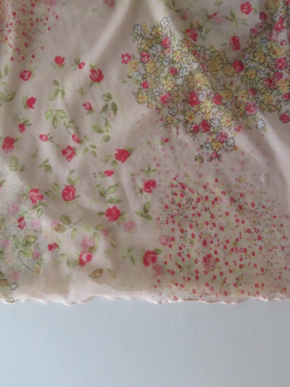 Vintage Italian Sheer Pink Floral Mesh Tank Top, Vintage Intimissimi Ditsy Rose - Picture 2 of 10
